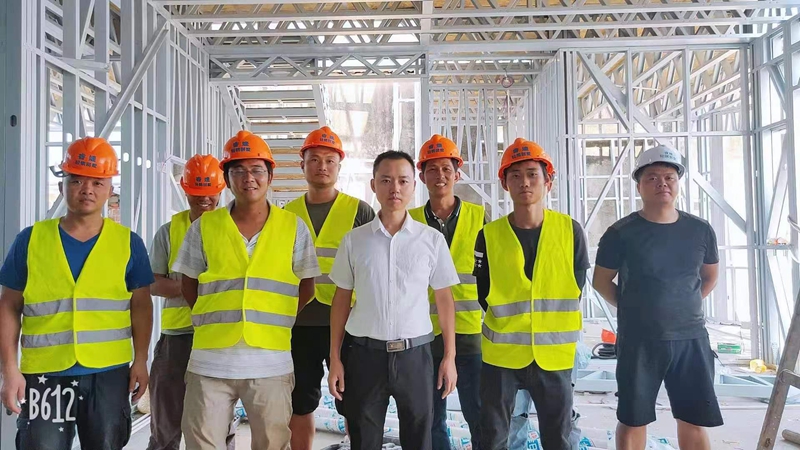 輕鋼別墅需要專業(yè)人員安裝嗎？睿婕輕鋼別墅為您分析